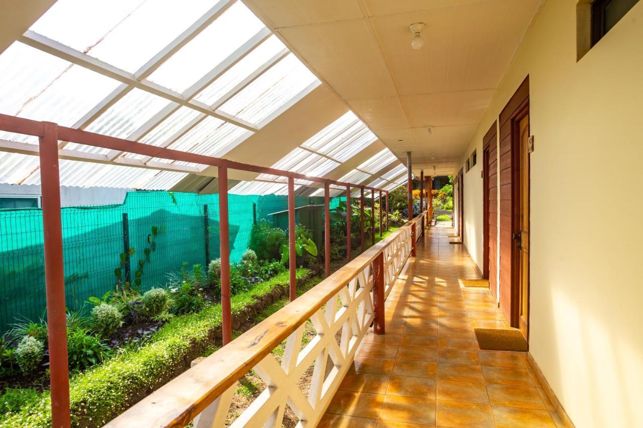 Hostal Uruhao Hanga Roa Zewnętrze zdjęcie