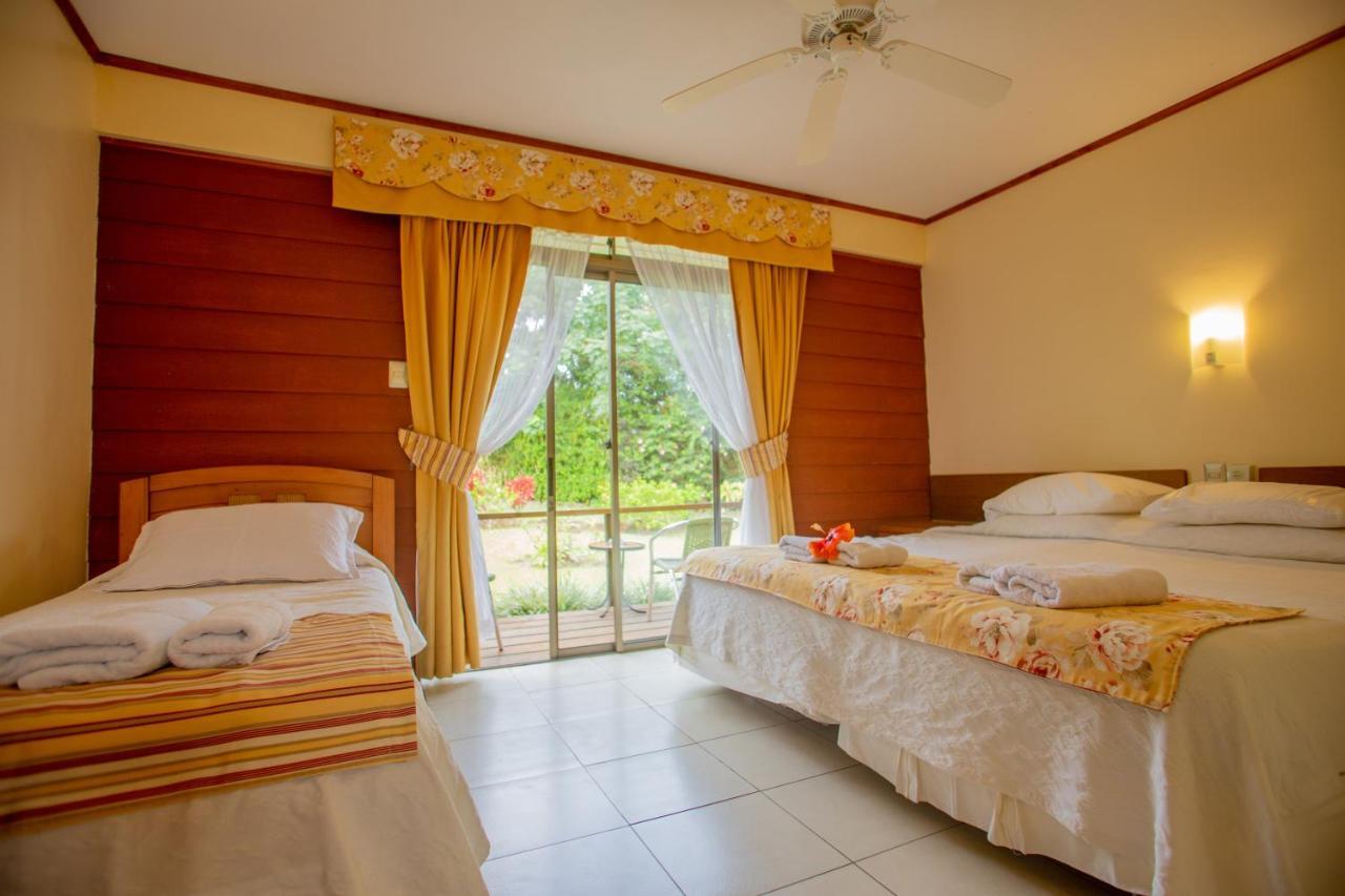 Hostal Uruhao Hanga Roa Zewnętrze zdjęcie