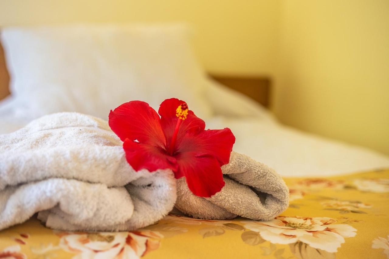 Hostal Uruhao Hanga Roa Zewnętrze zdjęcie